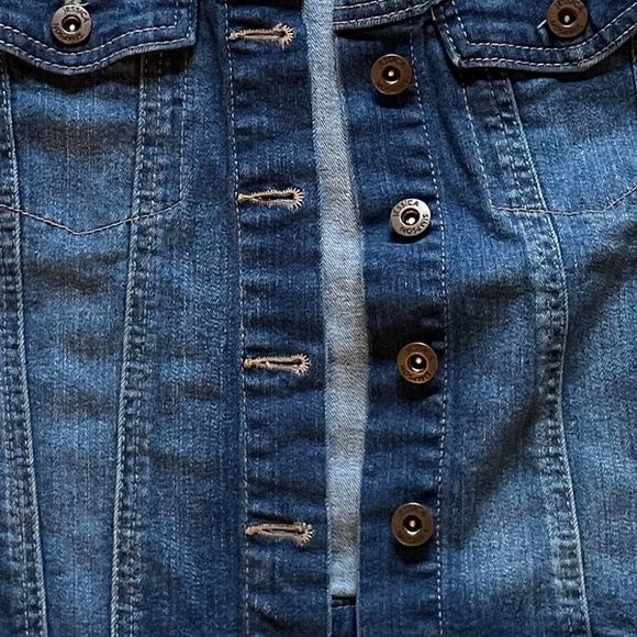 Gently worn Jessica Simpson stretch denim jacket - Picture 3 of 3